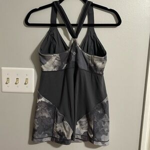 Lululemon tank top